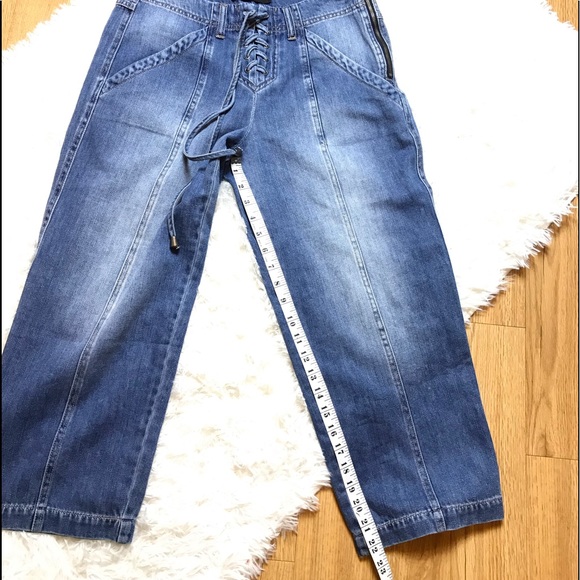 Liverpool || Denim Capri Jeans Pants - Picture 7 of 9